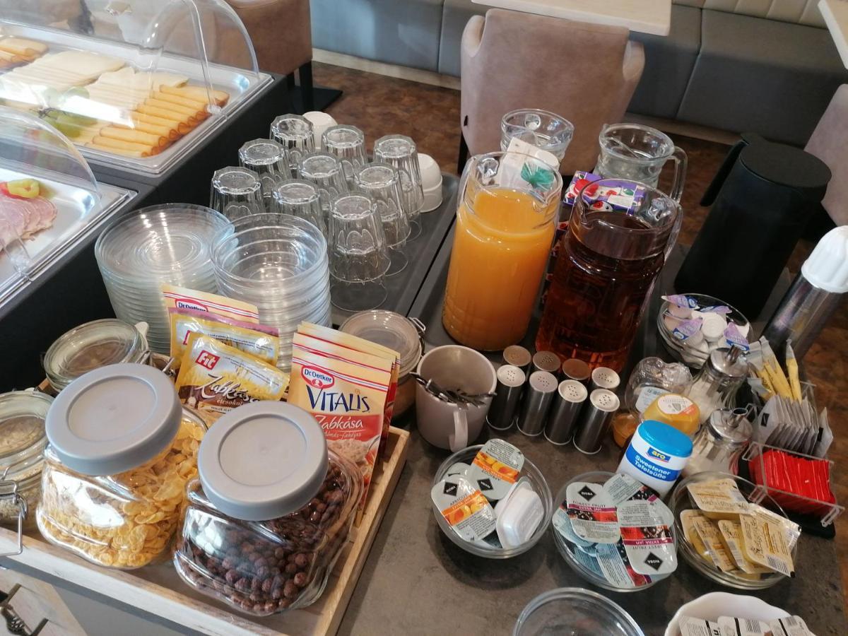 Hotel Dolce Vita 발라톤케네세 외부 사진