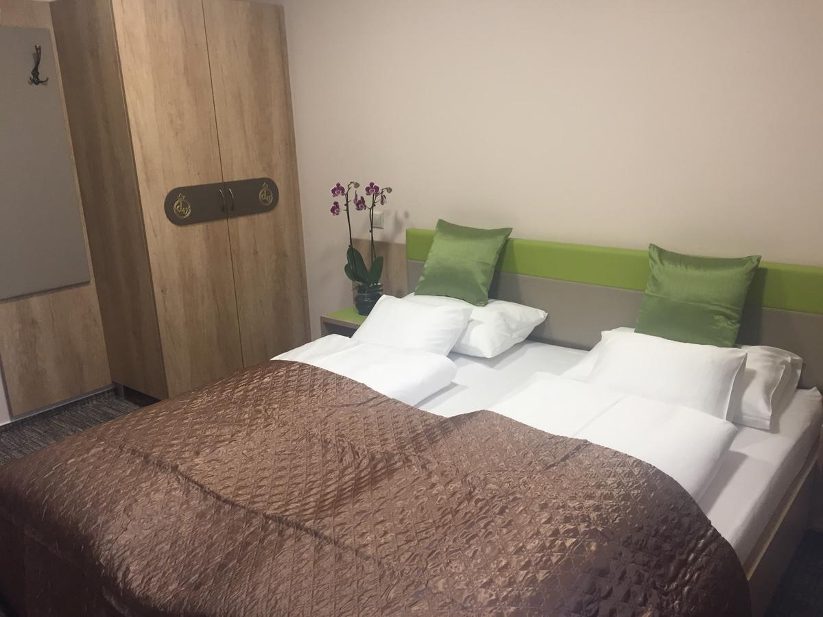 Hotel Dolce Vita 발라톤케네세 외부 사진