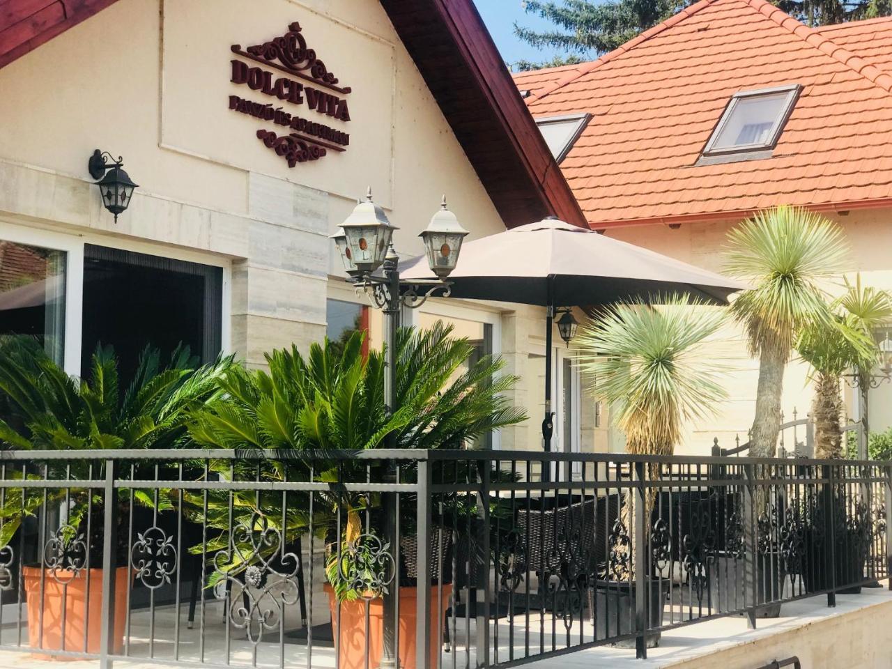 Hotel Dolce Vita 발라톤케네세 외부 사진